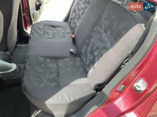 Красный Сузуки Альто, объемом двигателя 1 л и пробегом 147 тыс. км за 3990 $, фото 42 на Automoto.ua