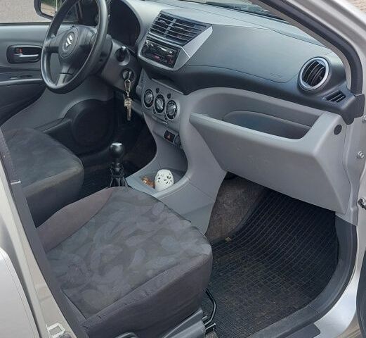 Сузуки Альто 2009 в Коломые на Automoto.ua Серый Сузуки Альто, объемом двигателя 1 л и пробегом 208 тыс. км за 2943 $, фото 5 на Automoto.ua