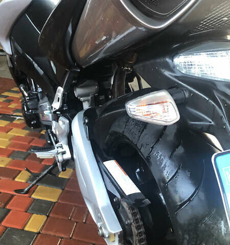 Черный Сузуки Б-Кинг, объемом двигателя 0 л и пробегом 4 тыс. км за 9000 $, фото 4 на Automoto.ua