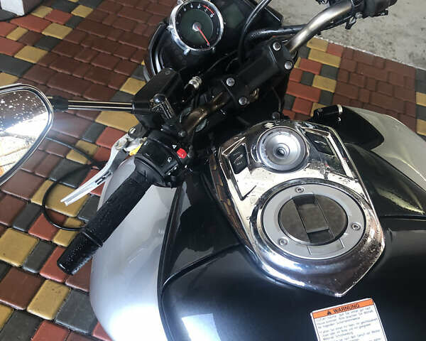 Черный Сузуки Б-Кинг, объемом двигателя 0 л и пробегом 4 тыс. км за 9000 $, фото 3 на Automoto.ua