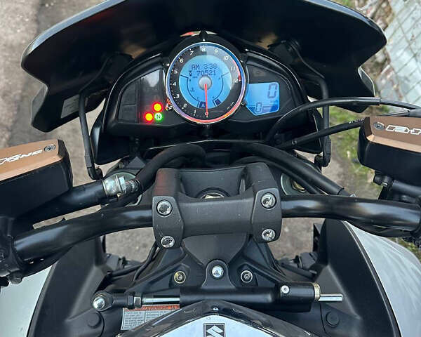 Сузуки Б-Кинг, объемом двигателя 0 л и пробегом 70 тыс. км за 6000 $, фото 8 на Automoto.ua