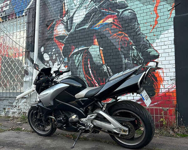 Сузуки Б-Кинг, объемом двигателя 0 л и пробегом 70 тыс. км за 6000 $, фото 3 на Automoto.ua