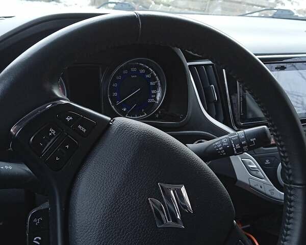 Серый Сузуки Балеро, объемом двигателя 1.2 л и пробегом 50 тыс. км за 13100 $, фото 2 на Automoto.ua