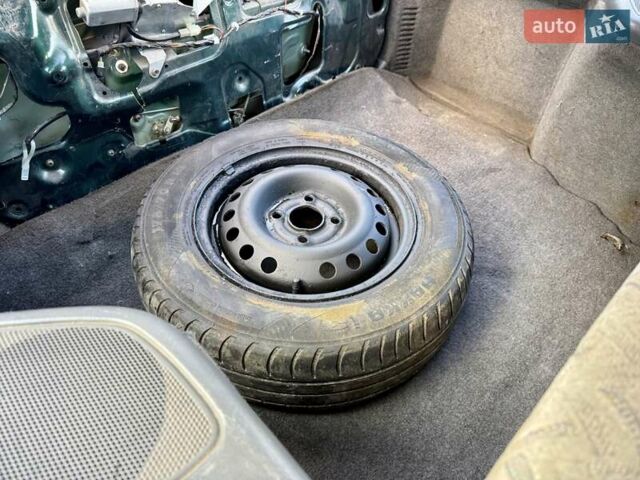 Зеленый Сузуки Балеро, объемом двигателя 1.6 л и пробегом 280 тыс. км за 1000 $, фото 10 на Automoto.ua