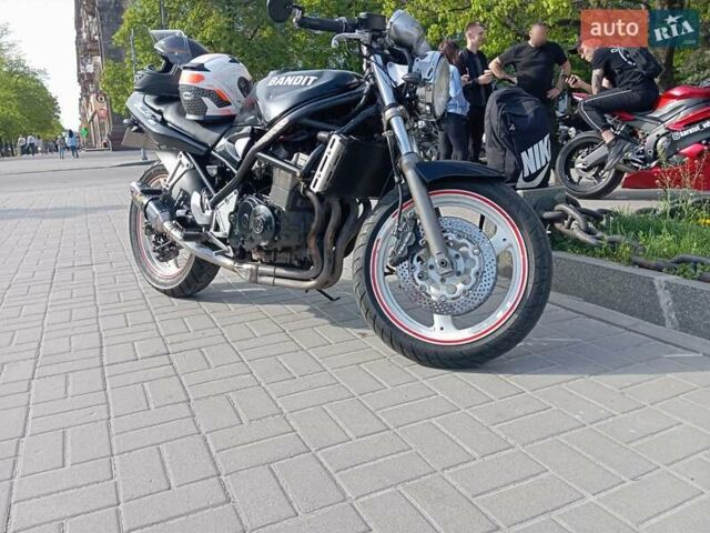 Чорний Сузукі Бандит, об'ємом двигуна 0.4 л та пробігом 47 тис. км за 2000 $, фото 6 на Automoto.ua
