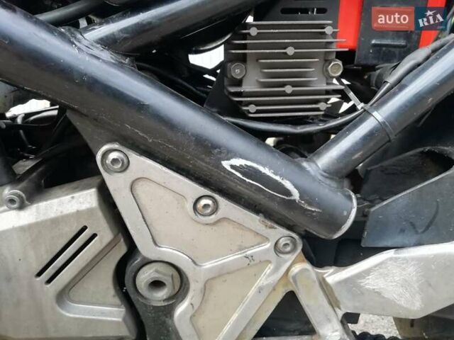 Чорний Сузукі Бандит, об'ємом двигуна 0.4 л та пробігом 47 тис. км за 2000 $, фото 19 на Automoto.ua