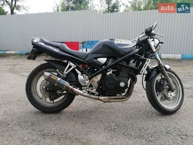 Чорний Сузукі Бандит, об'ємом двигуна 0.4 л та пробігом 47 тис. км за 2000 $, фото 23 на Automoto.ua