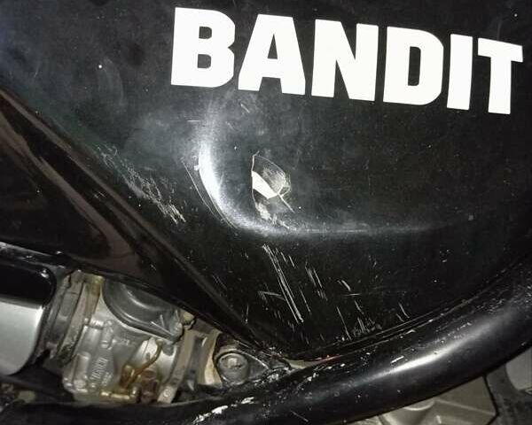 Чорний Сузукі Бандит, об'ємом двигуна 0.4 л та пробігом 47 тис. км за 2000 $, фото 13 на Automoto.ua