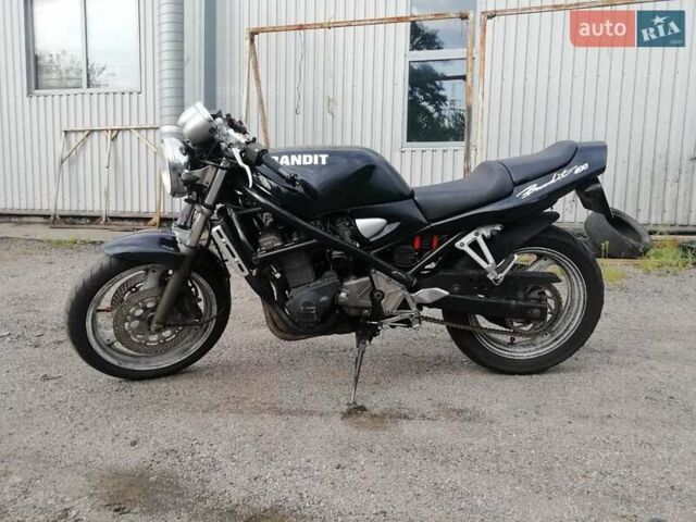 Чорний Сузукі Бандит, об'ємом двигуна 0.4 л та пробігом 47 тис. км за 2000 $, фото 21 на Automoto.ua