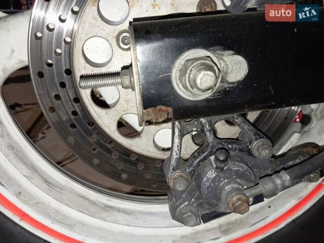 Чорний Сузукі Бандит, об'ємом двигуна 0.4 л та пробігом 47 тис. км за 2000 $, фото 9 на Automoto.ua