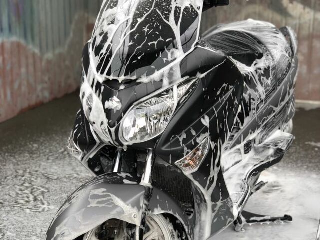 Сузуки Бургман, объемом двигателя 0.2 л и пробегом 0 тыс. км за 1341 $, фото 6 на Automoto.ua