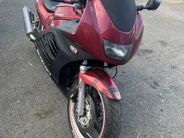 Красный Сузуки Другая, объемом двигателя 0.4 л и пробегом 0 тыс. км за 2300 $, фото 1 на Automoto.ua