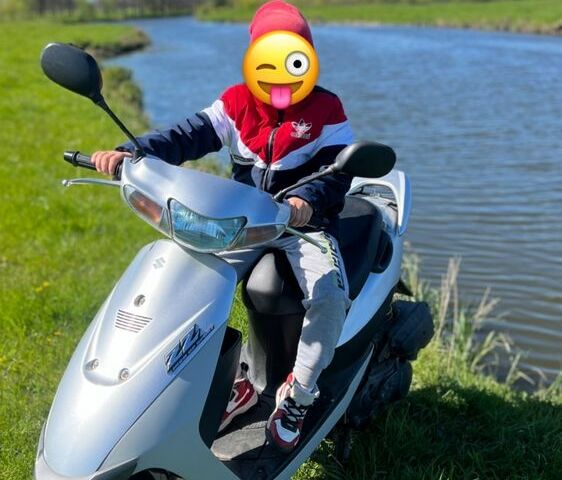 Сузуки Другая, объемом двигателя 60 л и пробегом 0 тыс. км за 850 $, фото 1 на Automoto.ua