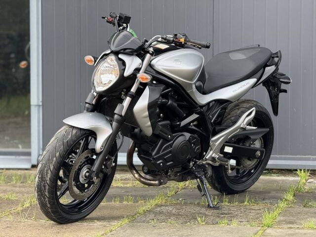 Сузуки Другая, объемом двигателя 0.4 л и пробегом 0 тыс. км за 4000 $, фото 1 на Automoto.ua