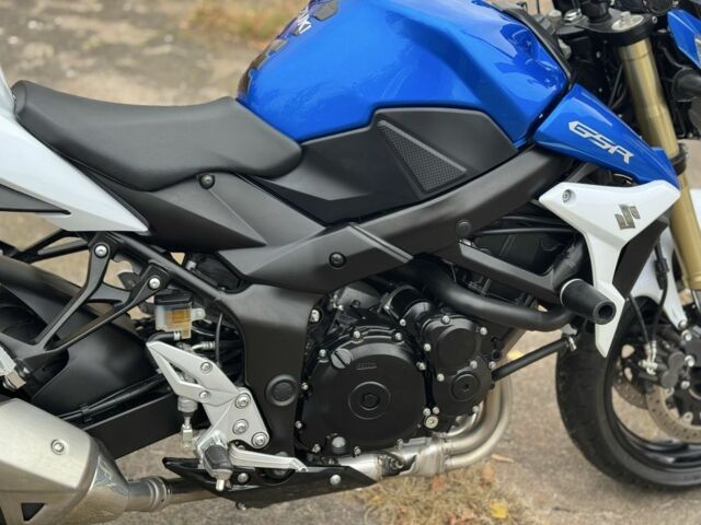 Сузукі Інша, об'ємом двигуна 0.75 л та пробігом 0 тис. км за 7100 $, фото 13 на Automoto.ua