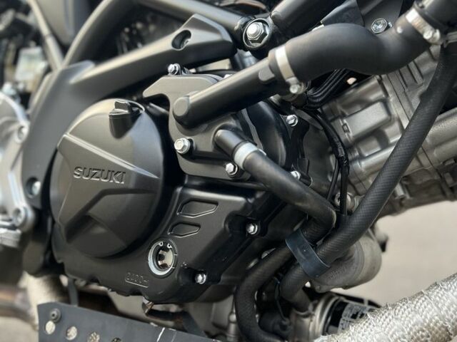 Сузуки Другая, объемом двигателя 0.6 л и пробегом 0 тыс. км за 2500 $, фото 6 на Automoto.ua