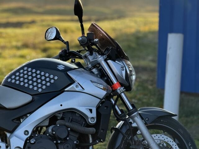 Сузуки Другая, объемом двигателя 0.4 л и пробегом 0 тыс. км за 4000 $, фото 11 на Automoto.ua