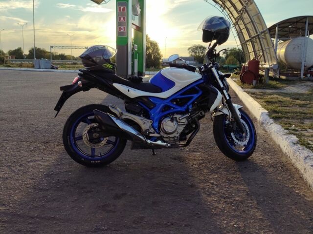 Сузуки Другая, объемом двигателя 0.4 л и пробегом 0 тыс. км за 3650 $, фото 1 на Automoto.ua