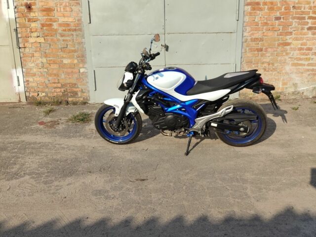 Сузуки Другая, объемом двигателя 0.4 л и пробегом 0 тыс. км за 3650 $, фото 10 на Automoto.ua