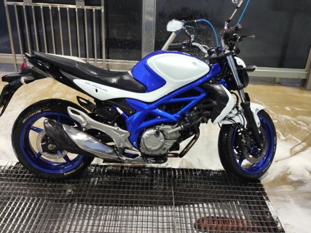 Сузуки Другая, объемом двигателя 0.4 л и пробегом 0 тыс. км за 3650 $, фото 7 на Automoto.ua