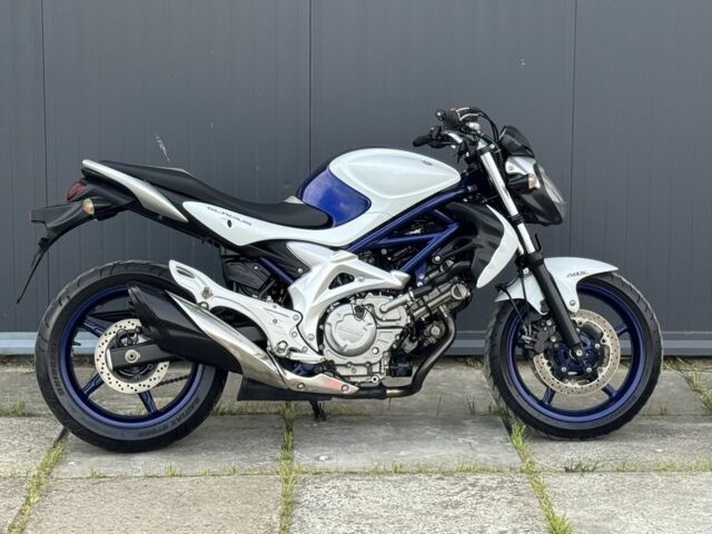 Сузуки Другая, объемом двигателя 0.4 л и пробегом 0 тыс. км за 4000 $, фото 1 на Automoto.ua