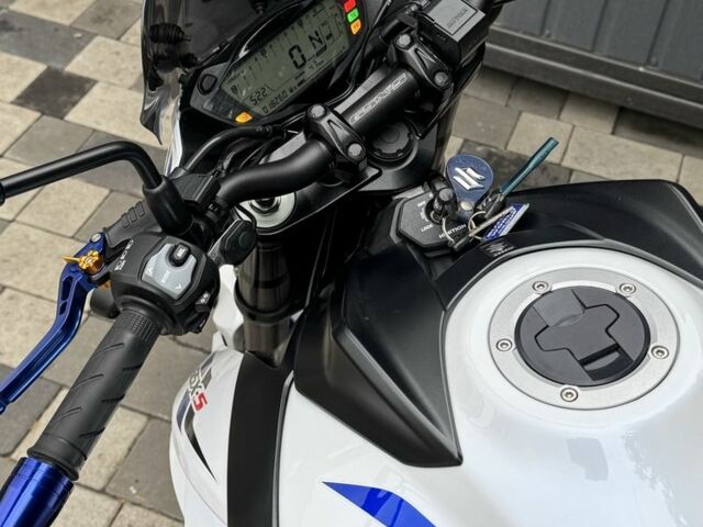 Сузуки Другая, объемом двигателя 0.75 л и пробегом 0 тыс. км за 9400 $, фото 11 на Automoto.ua