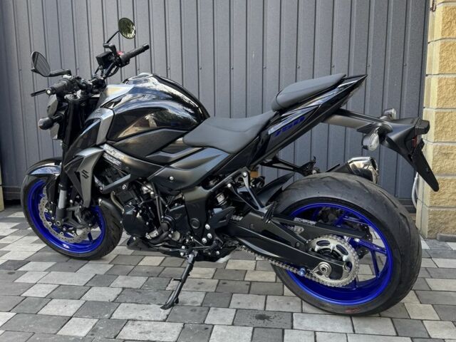 Сузуки Другая, объемом двигателя 0.75 л и пробегом 0 тыс. км за 9000 $, фото 5 на Automoto.ua