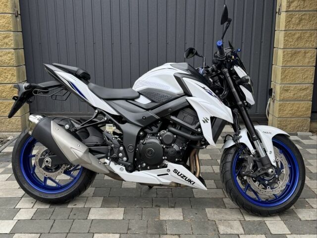 Сузуки Другая, объемом двигателя 0.75 л и пробегом 0 тыс. км за 9400 $, фото 2 на Automoto.ua