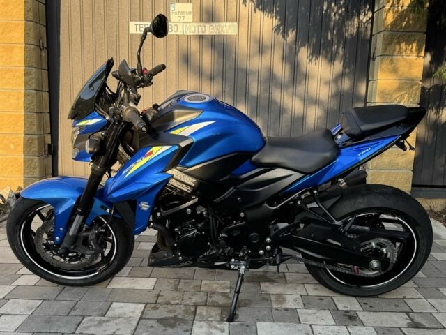 Сузуки Другая, объемом двигателя 0.75 л и пробегом 0 тыс. км за 10000 $, фото 4 на Automoto.ua