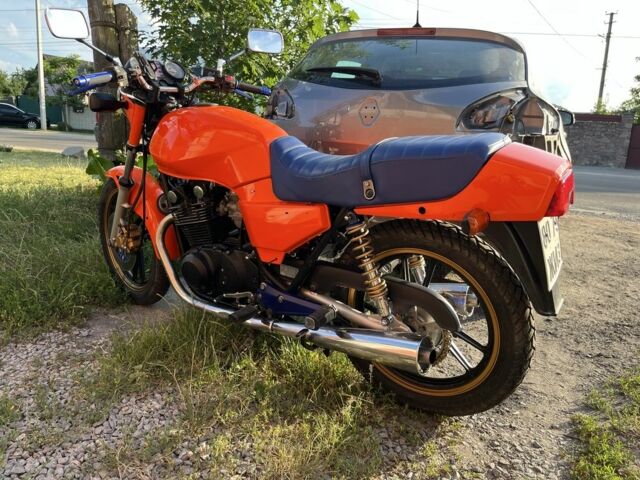 Сузукі Інша, об'ємом двигуна 0 л та пробігом 0 тис. км за 1600 $, фото 1 на Automoto.ua