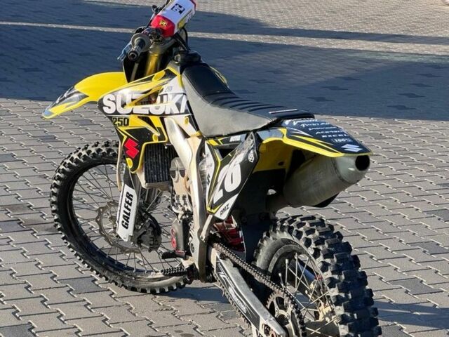 Сузуки Другая, объемом двигателя 0.25 л и пробегом 0 тыс. км за 2500 $, фото 4 на Automoto.ua