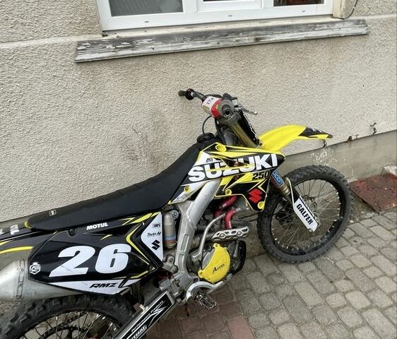 Сузуки Другая, объемом двигателя 0.25 л и пробегом 0 тыс. км за 2500 $, фото 1 на Automoto.ua