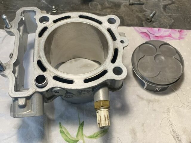 Сузуки Другая, объемом двигателя 0.25 л и пробегом 0 тыс. км за 3300 $, фото 9 на Automoto.ua