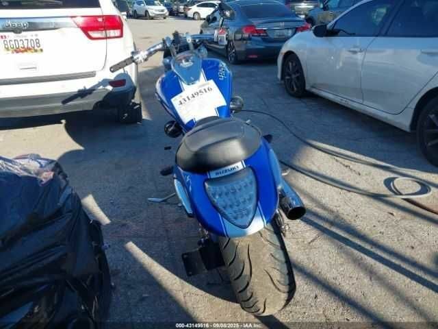 Сузуки Другая, объемом двигателя 1.8 л и пробегом 0 тыс. км за 3000 $, фото 5 на Automoto.ua