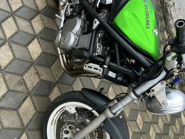 Сузуки Другая, объемом двигателя 0.4 л и пробегом 0 тыс. км за 2400 $, фото 1 на Automoto.ua