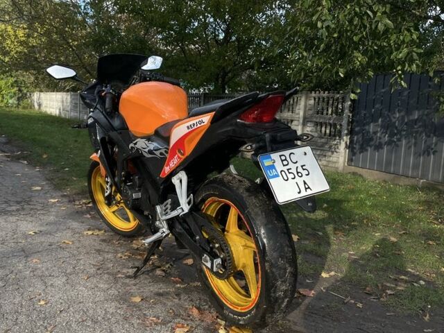 Сузуки Другая, объемом двигателя 0.2 л и пробегом 0 тыс. км за 900 $, фото 3 на Automoto.ua