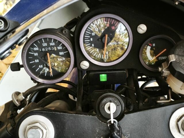 Сузуки Другая, объемом двигателя 0.4 л и пробегом 0 тыс. км за 3000 $, фото 4 на Automoto.ua