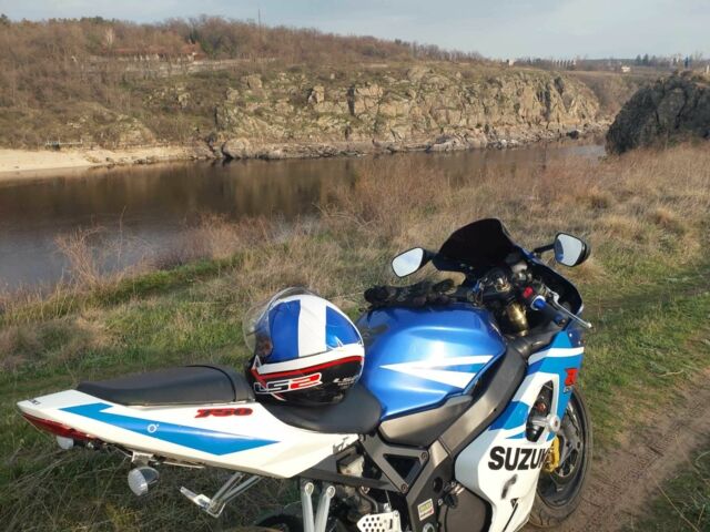 Сузукі Інша, об'ємом двигуна 0.75 л та пробігом 0 тис. км за 5000 $, фото 2 на Automoto.ua