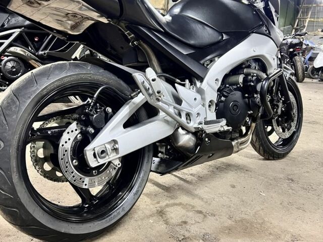 Сузуки Другая, объемом двигателя 0.4 л и пробегом 0 тыс. км за 4000 $, фото 3 на Automoto.ua