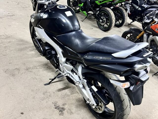 Сузуки Другая, объемом двигателя 0.4 л и пробегом 0 тыс. км за 4000 $, фото 4 на Automoto.ua