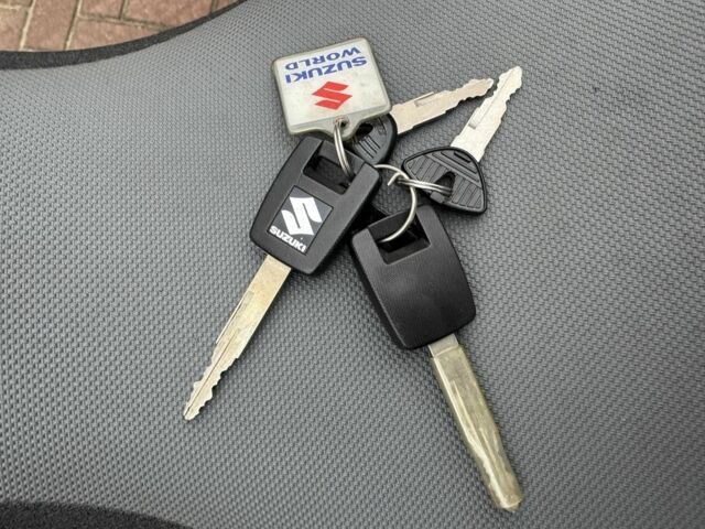 Сузуки Другая, объемом двигателя 1 л и пробегом 0 тыс. км за 8500 $, фото 14 на Automoto.ua