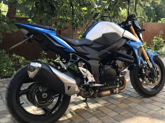 Сузуки Другая, объемом двигателя 0.75 л и пробегом 0 тыс. км за 3500 $, фото 2 на Automoto.ua