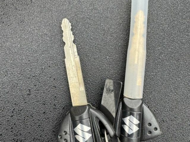 Сузуки Другая, объемом двигателя 0.78 л и пробегом 0 тыс. км за 9000 $, фото 13 на Automoto.ua