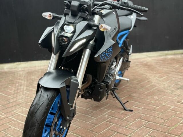 Сузуки Другая, объемом двигателя 0.78 л и пробегом 0 тыс. км за 9000 $, фото 4 на Automoto.ua