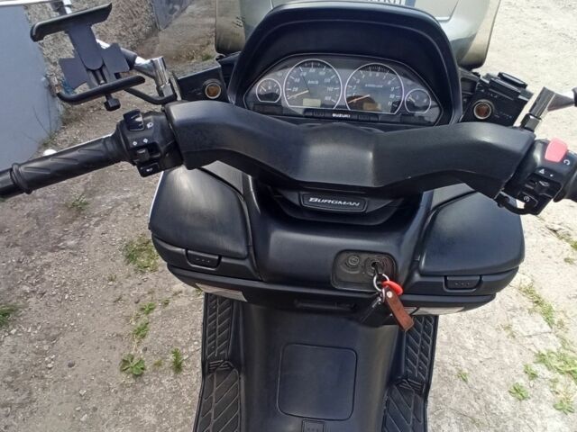 Сузукі Інша, об'ємом двигуна 0.4 л та пробігом 0 тис. км за 2700 $, фото 4 на Automoto.ua