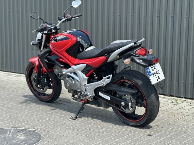 Сузукі Інша, об'ємом двигуна 0.65 л та пробігом 0 тис. км за 4900 $, фото 3 на Automoto.ua