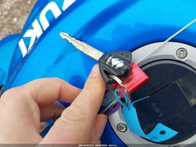 Сузуки Другая, объемом двигателя 0.6 л и пробегом 0 тыс. км за 4000 $, фото 8 на Automoto.ua