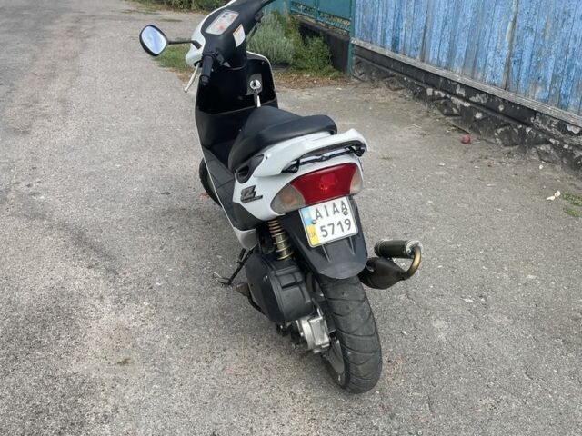 Сузуки Другая, объемом двигателя 50 л и пробегом 0 тыс. км за 603 $, фото 2 на Automoto.ua