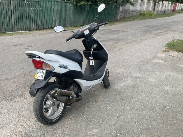 Сузуки Другая, объемом двигателя 50 л и пробегом 0 тыс. км за 603 $, фото 3 на Automoto.ua