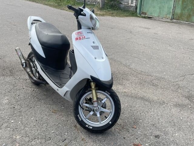 Сузуки Другая, объемом двигателя 50 л и пробегом 0 тыс. км за 603 $, фото 4 на Automoto.ua